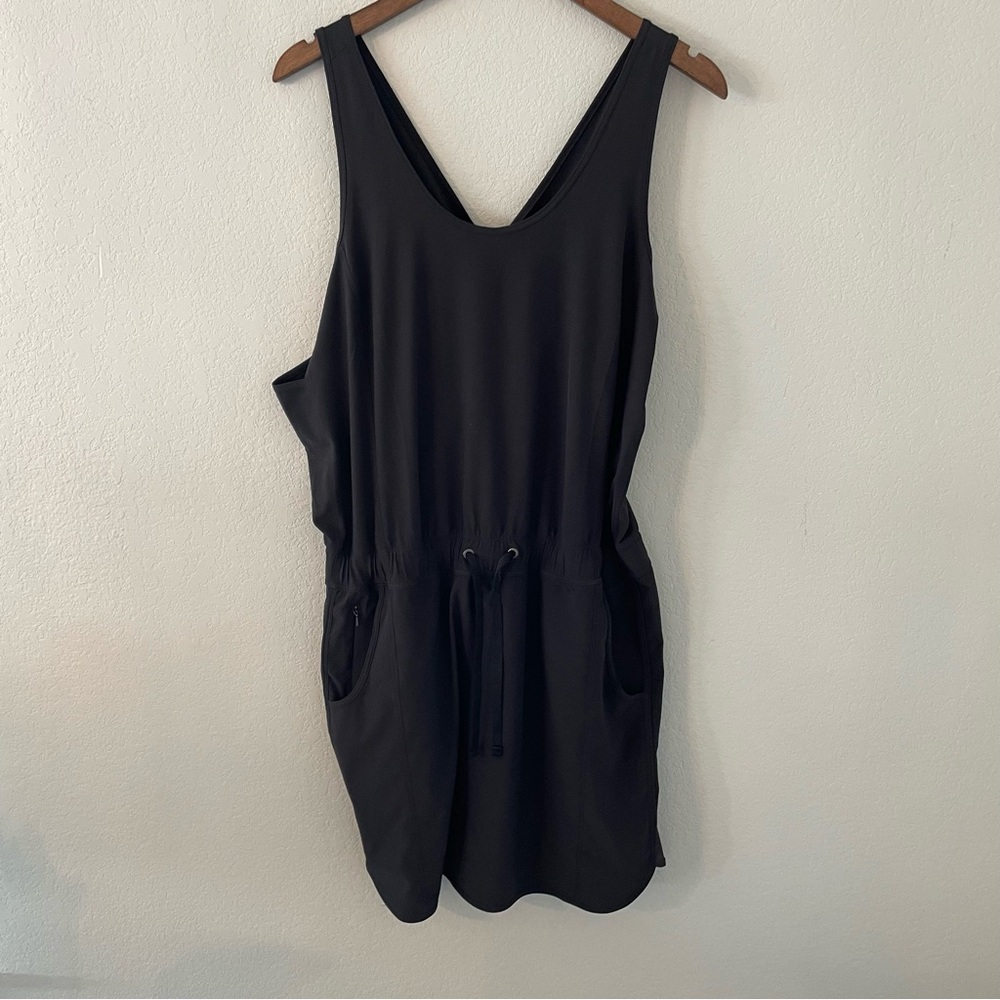 Patagonia Fleetwith Crossover Strap Tie-waist Dress size Large Black Athletic - Picture 4 of 8